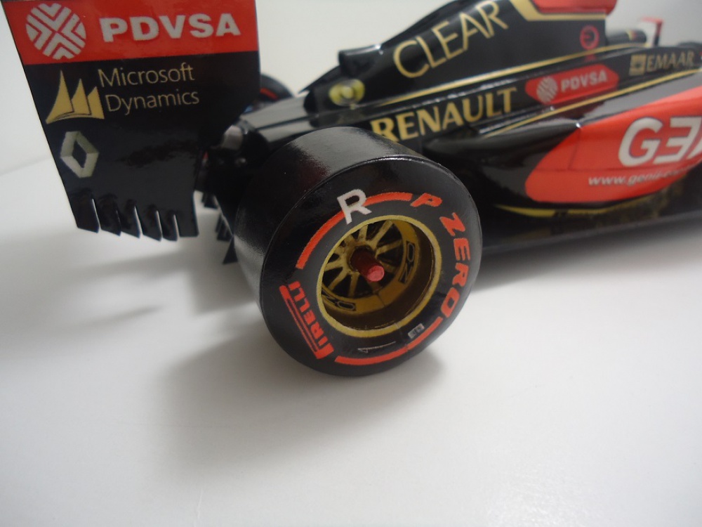 Lotus Renault E22 - P. Maldonado - 2014 (Plná velikost v novém okně) Lotus Renault E22 - P. Maldonado - 2014