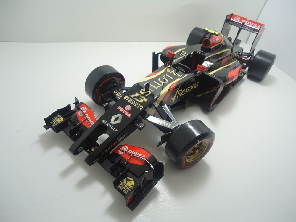 Lotus Renault E22 - P. Maldonado - 2014 (Plná velikost v novém okně) Lotus Renault E22 - P. Maldonado - 2014
