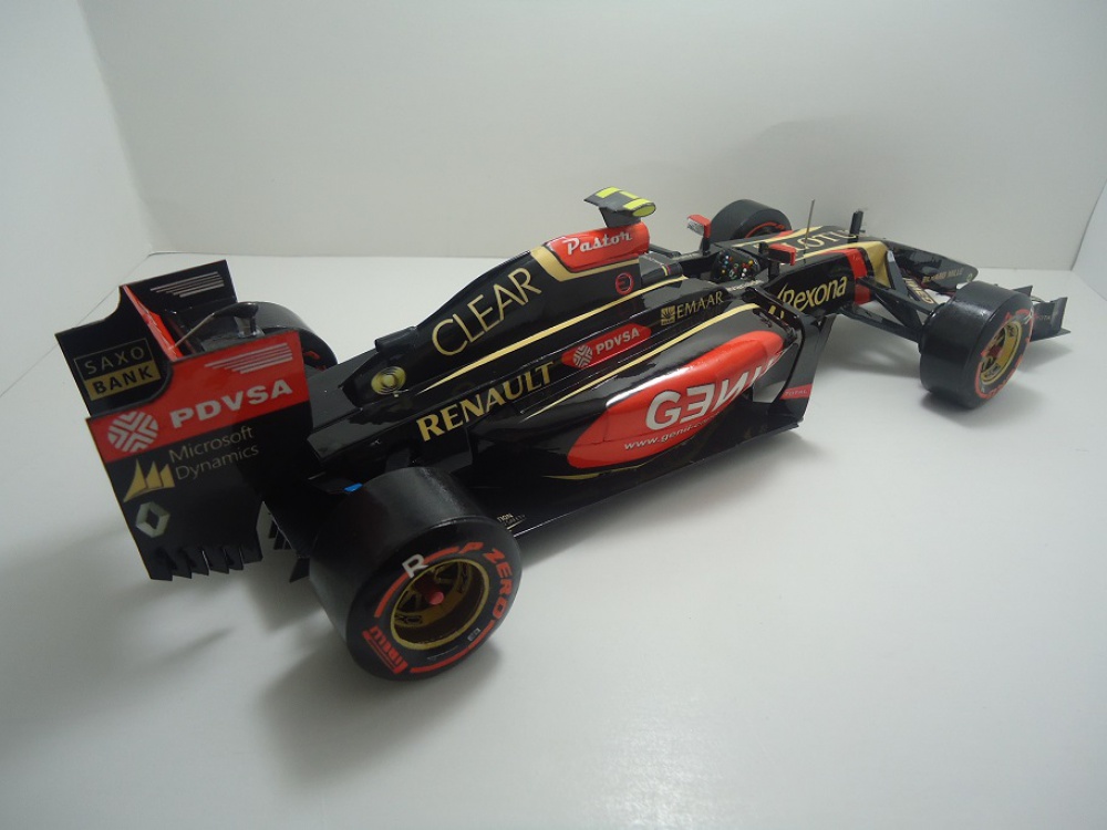Lotus Renault E22 -  P. Maldonado - 2014