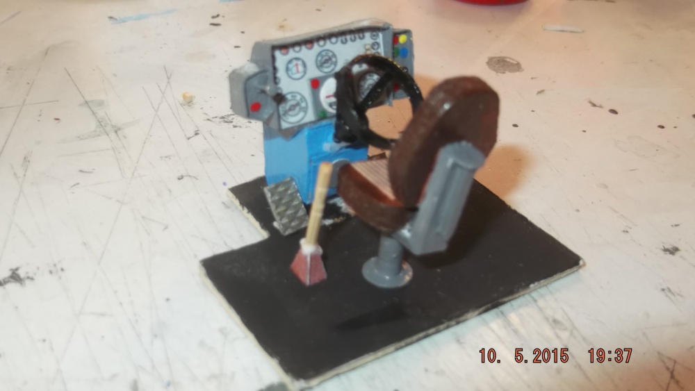 271805