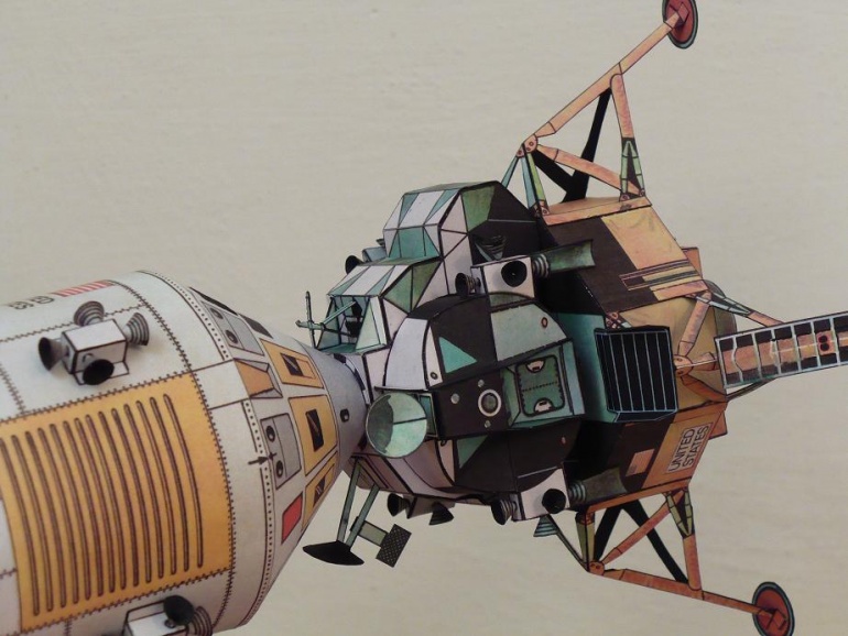 Lunární modul expedice Apollo 11 (Plná velikost v novém okně) Lunární modul expedice Apollo 11