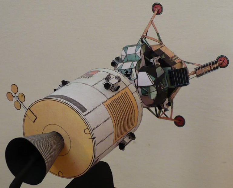 Lunární modul expedice Apollo 11 (Plná velikost v novém okně) Lunární modul expedice Apollo 11
