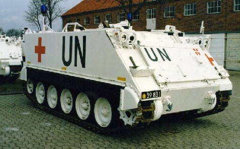 M 113