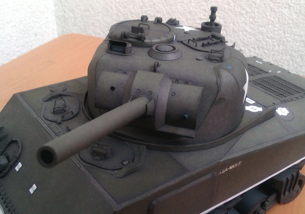 M4A3 Sherman (Plná velikost v novém okně) M4A3 Sherman