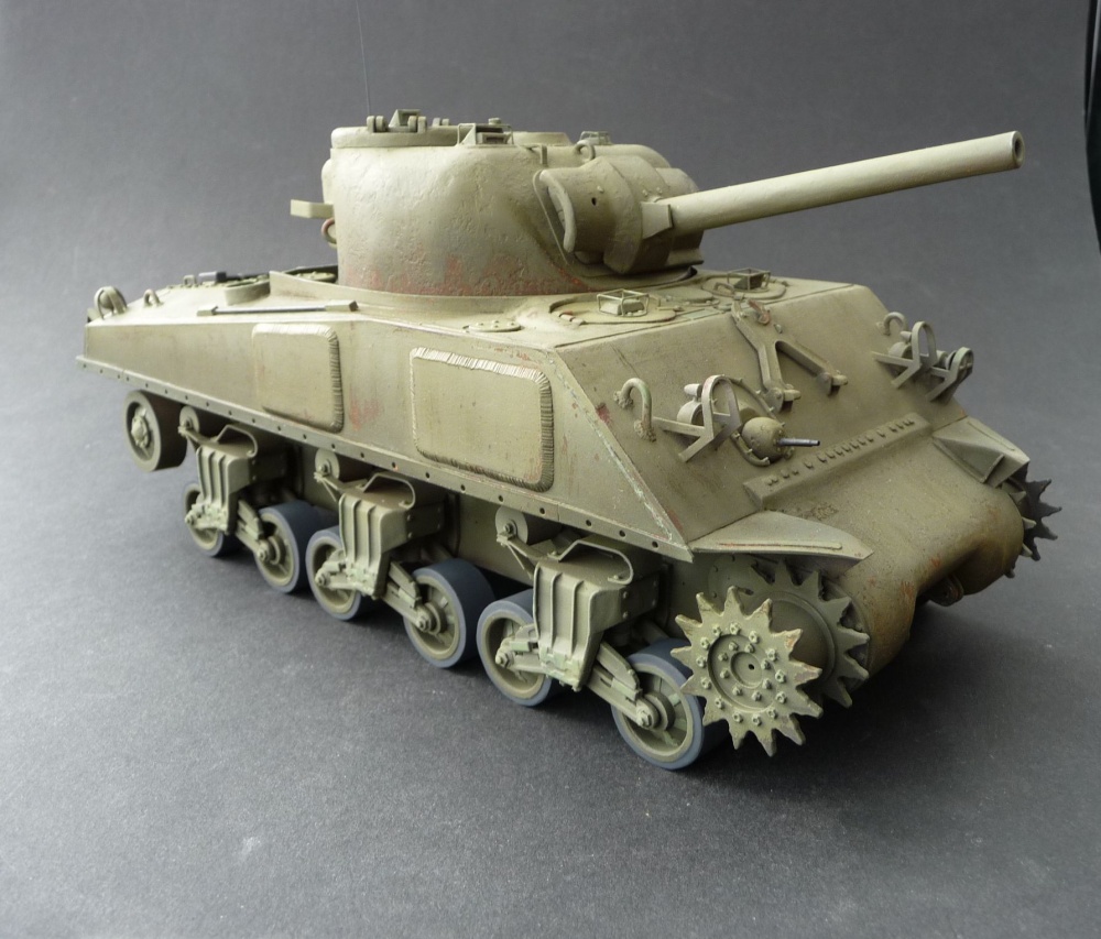 M4A3 Sherman (Plná velikost v novém okně) M4A3 Sherman