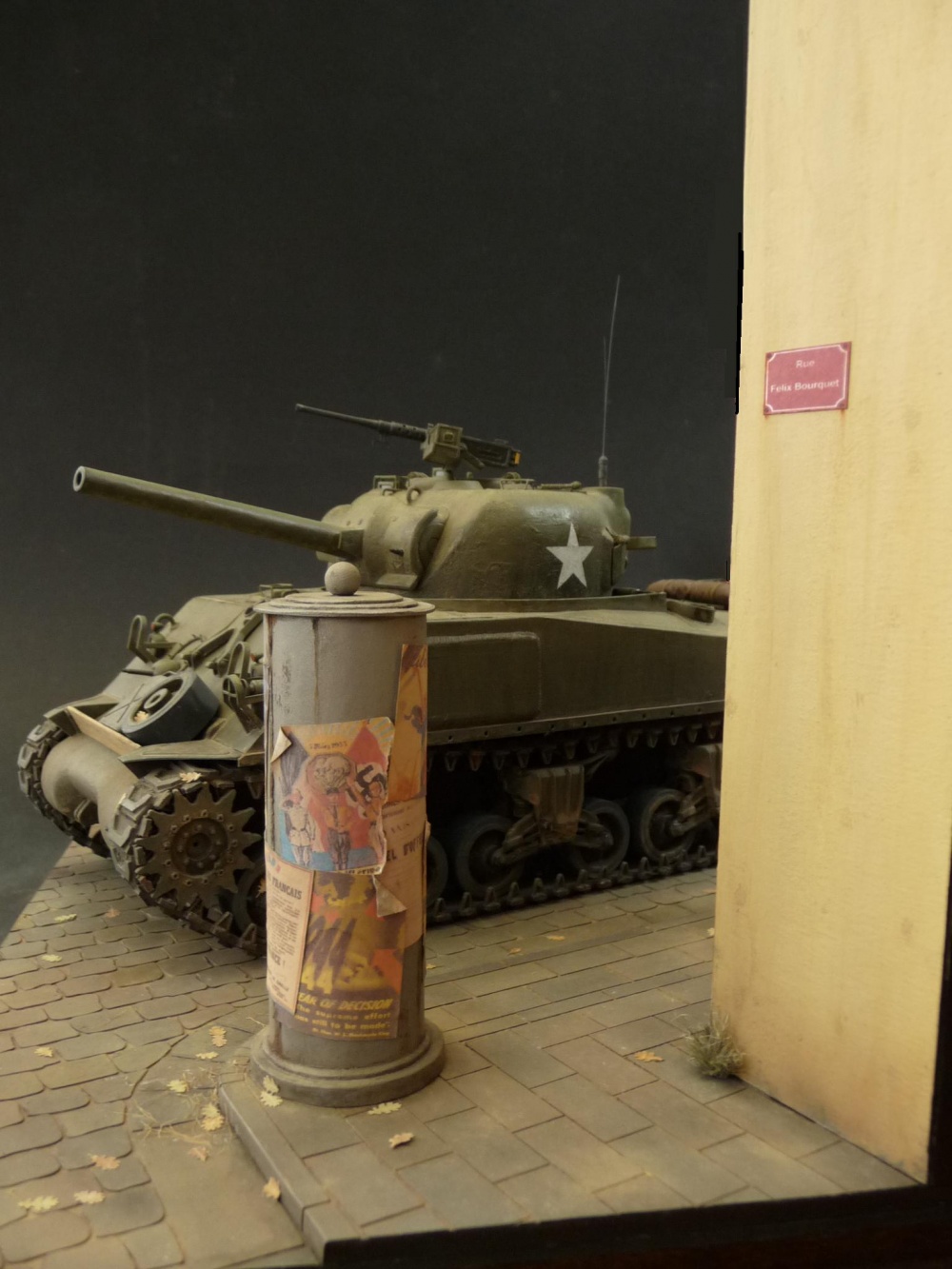 M4A3 Sherman (Plná velikost v novém okně) M4A3 Sherman