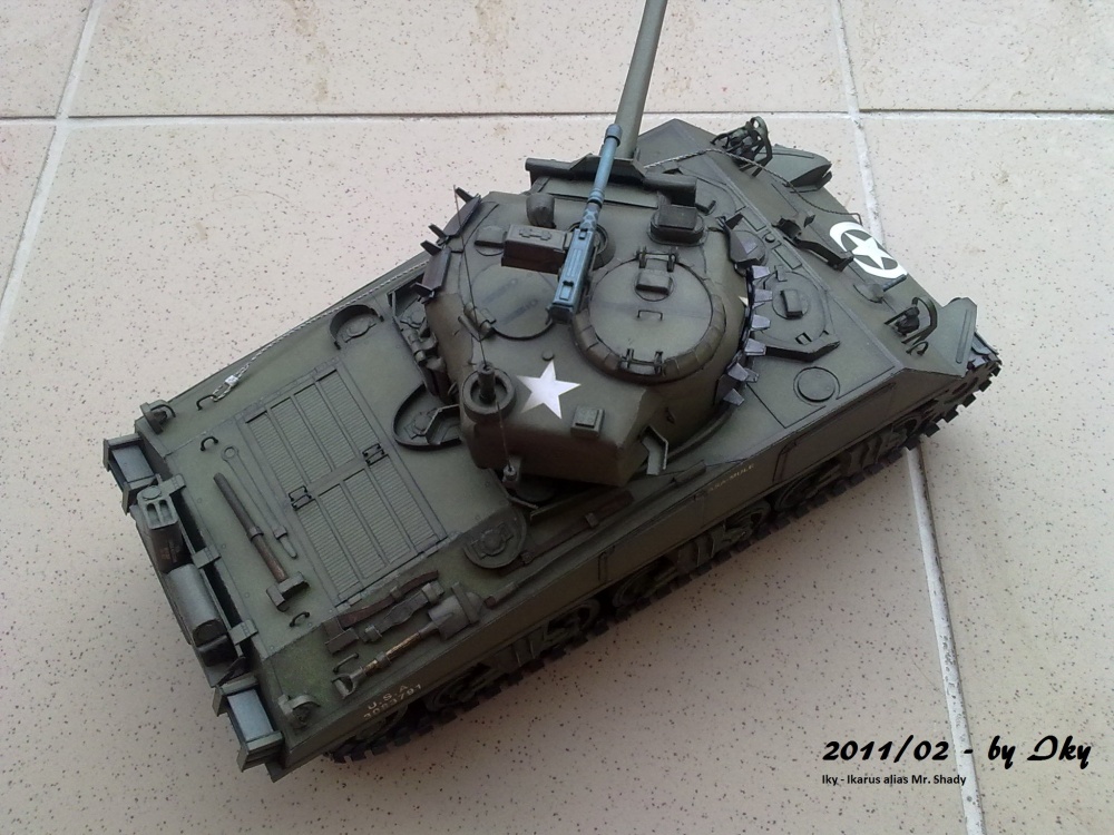 M4A3 Sherman (Plná velikost v novém okně) M4A3 Sherman