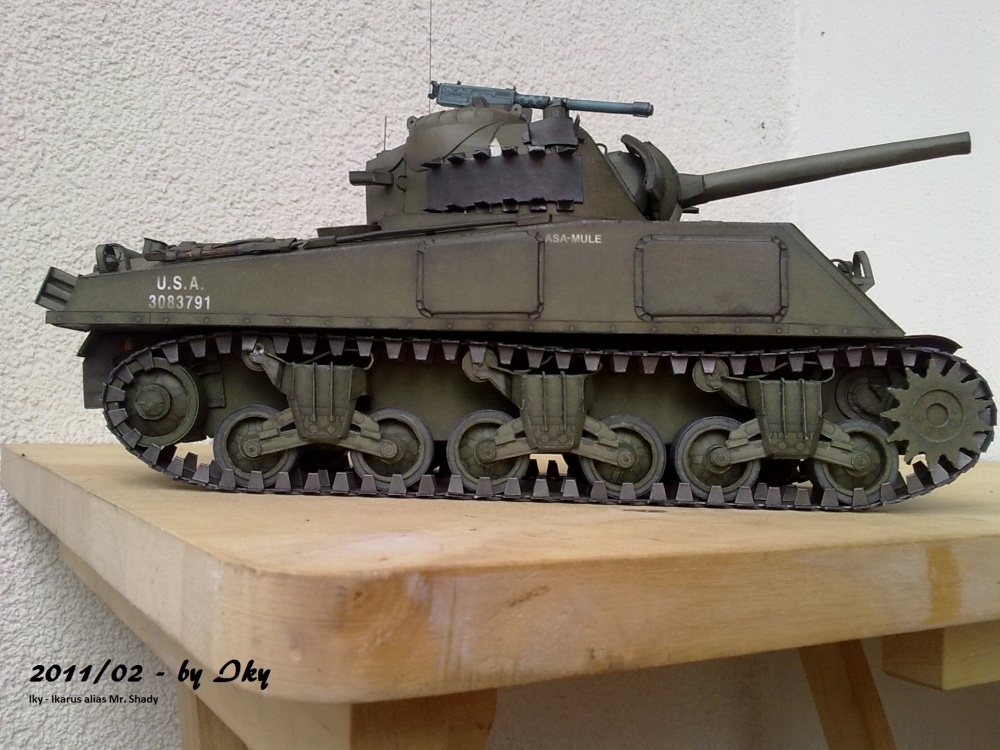 M4A3 Sherman (Plná velikost v novém okně) M4A3 Sherman
