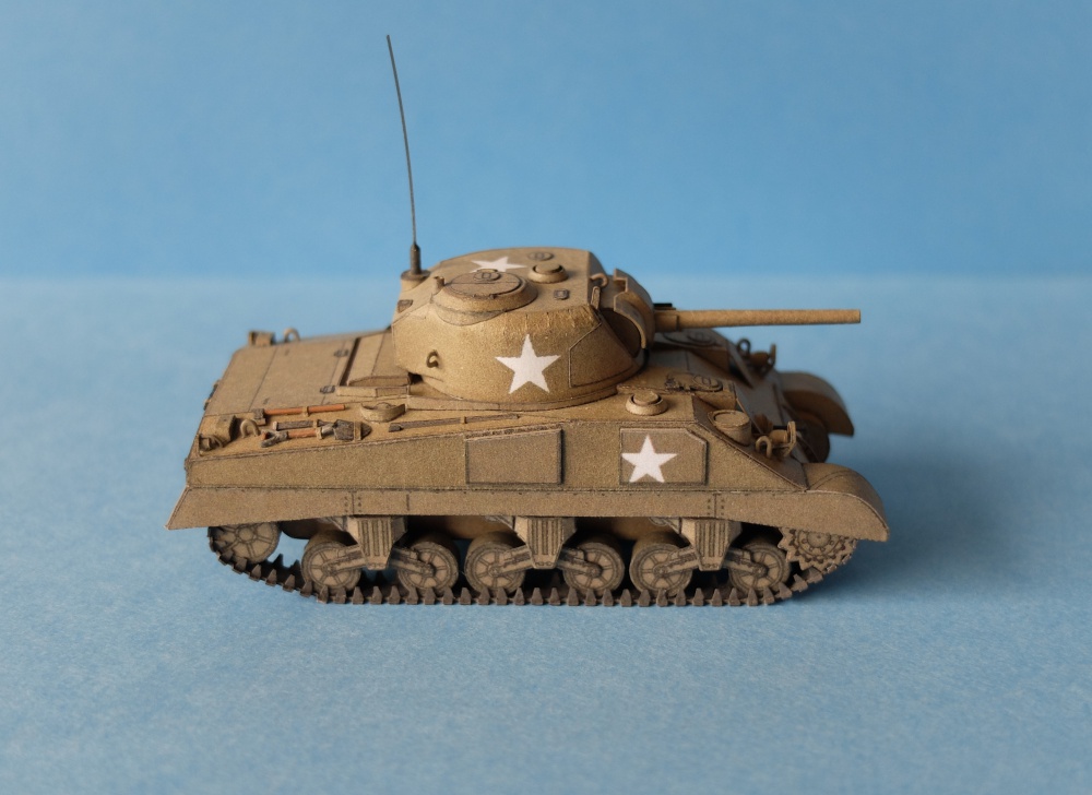 M4 Sherman (Plná velikost v novém okně) M4 Sherman