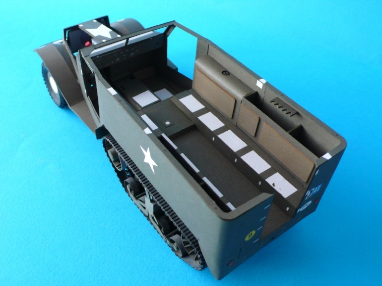 M5A1 Halftrack (Plná velikost v novém okně) M5A1 Halftrack