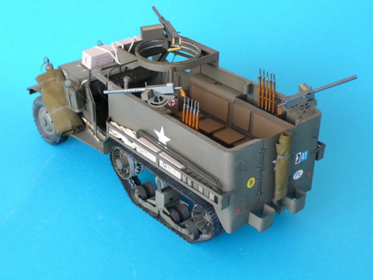 M5A1 Halftrack (Plná velikost v novém okně) M5A1 Halftrack
