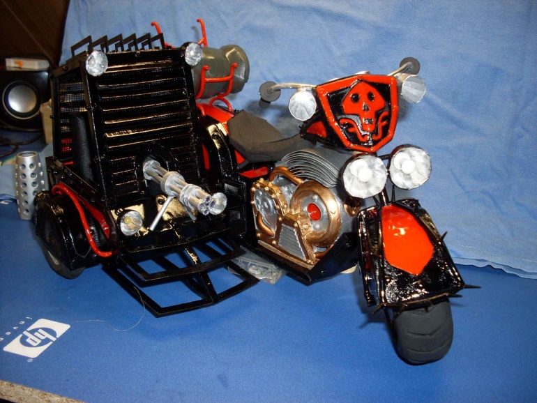 Mad Zax Chopper - ARMAGEDDON RACE (Plná velikost v novém okně) Mad Zax Chopper - ARMAGEDDON RACE