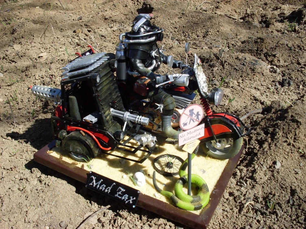 Mad Zax Chopper - ARMAGEDDON RACE (Plná velikost v novém okně) Mad Zax Chopper - ARMAGEDDON RACE
