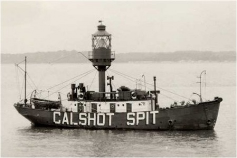majáková loď Calshot Spit majáková loď Calshot Spit
