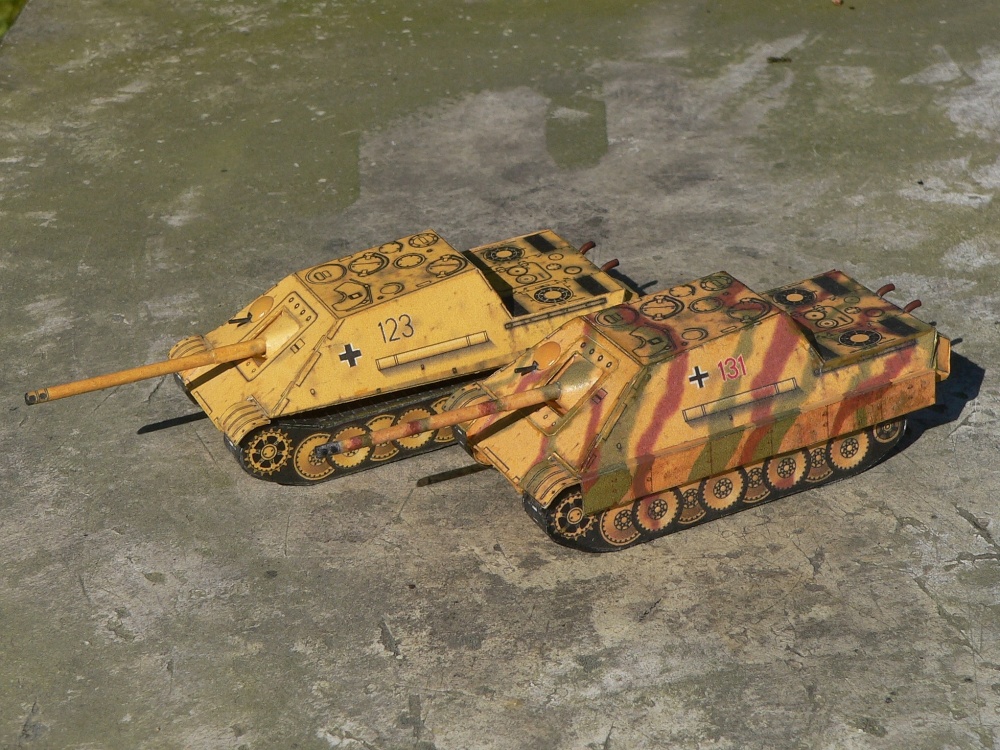 225403