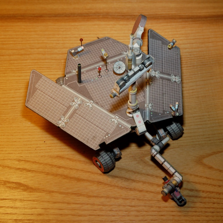 Mars Exploration Rover MER-A Spirit (Plná velikost v novém okně) Mars Exploration Rover MER-A Spirit