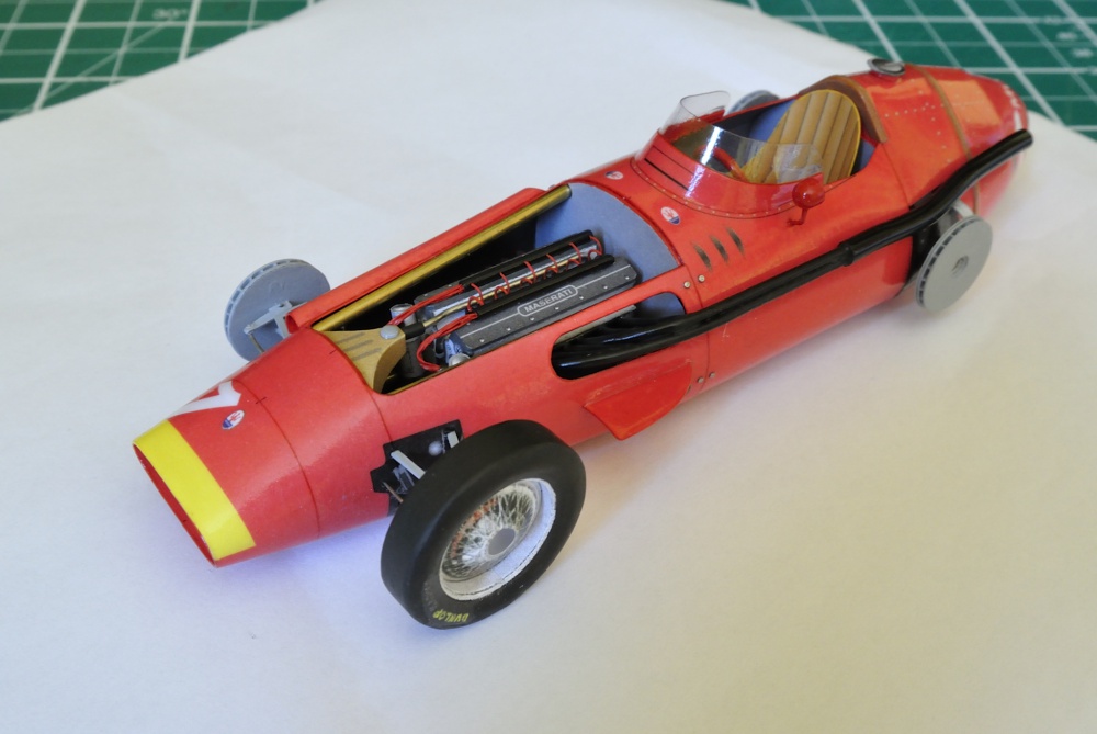 Maserati 250F (1957) J.M.Fangio (Plná velikost v novém okně) Maserati 250F (1957) J.M.Fangio