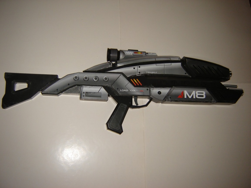 Mass Effect M8 Avenger Rifle (Pln� velikost v nov�m okn�) Mass Effect M8 Avenger Rifle