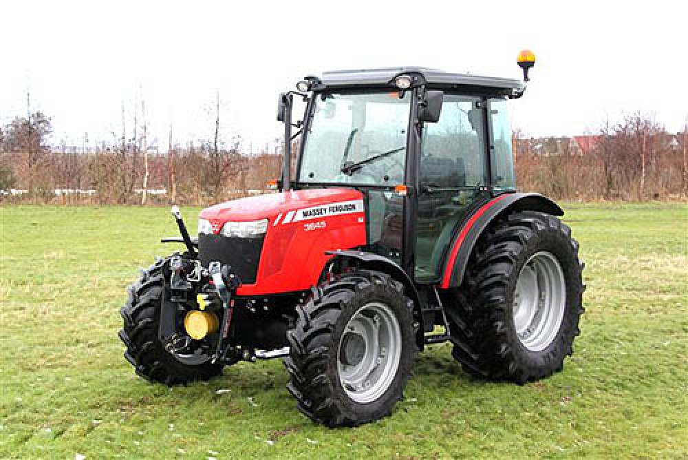 Massey Ferguson 3645 (Plná velikost v novém okně) Massey Ferguson 3645