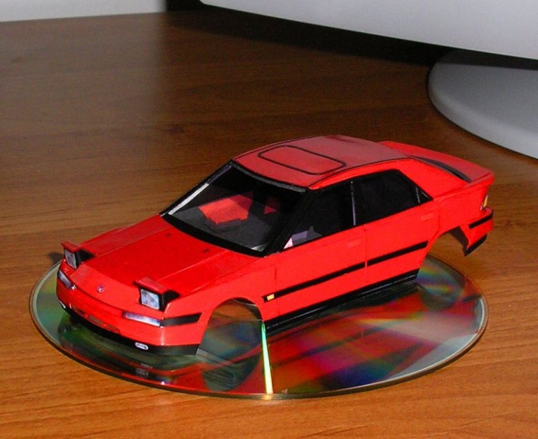 MAZDA 323F