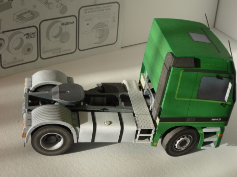 MB Actros 1843 s návěsem MB Actros 1843 s návěsem
