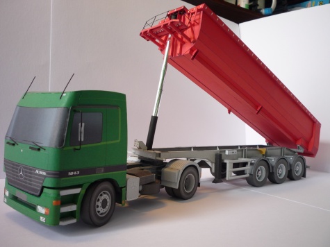 MB Actros 1843 s návěsem MB Actros 1843 s návěsem