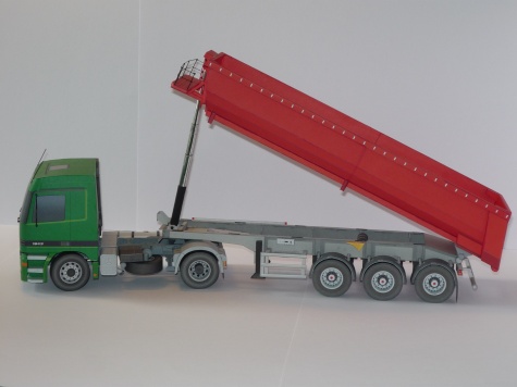 MB Actros 1843 s návěsem MB Actros 1843 s návěsem