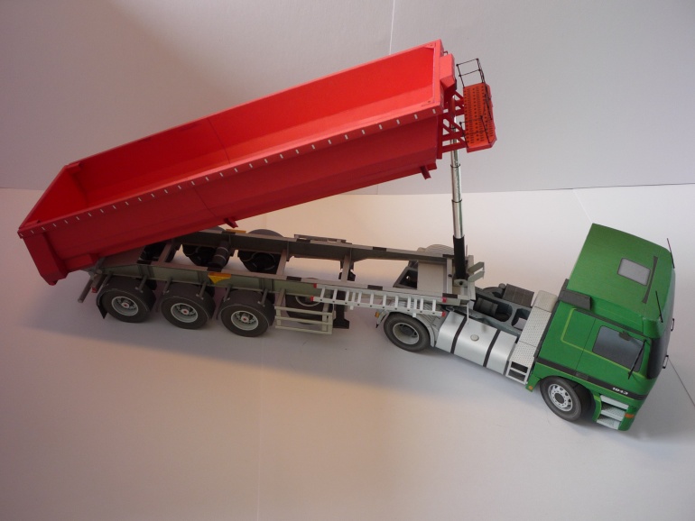 MB Actros 1843 s návěsem (Plná velikost v novém okně) MB Actros 1843 s návěsem