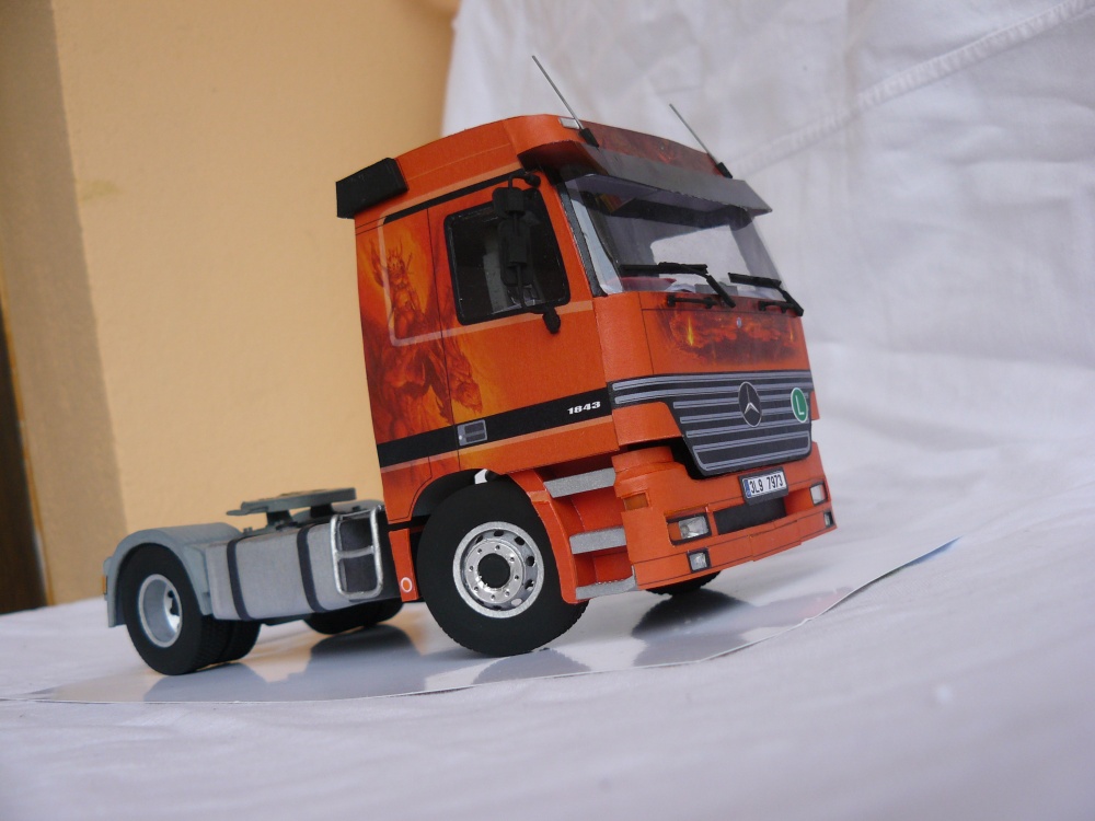 MB ACTROS 1843 (Plná velikost v novém okně) MB ACTROS 1843