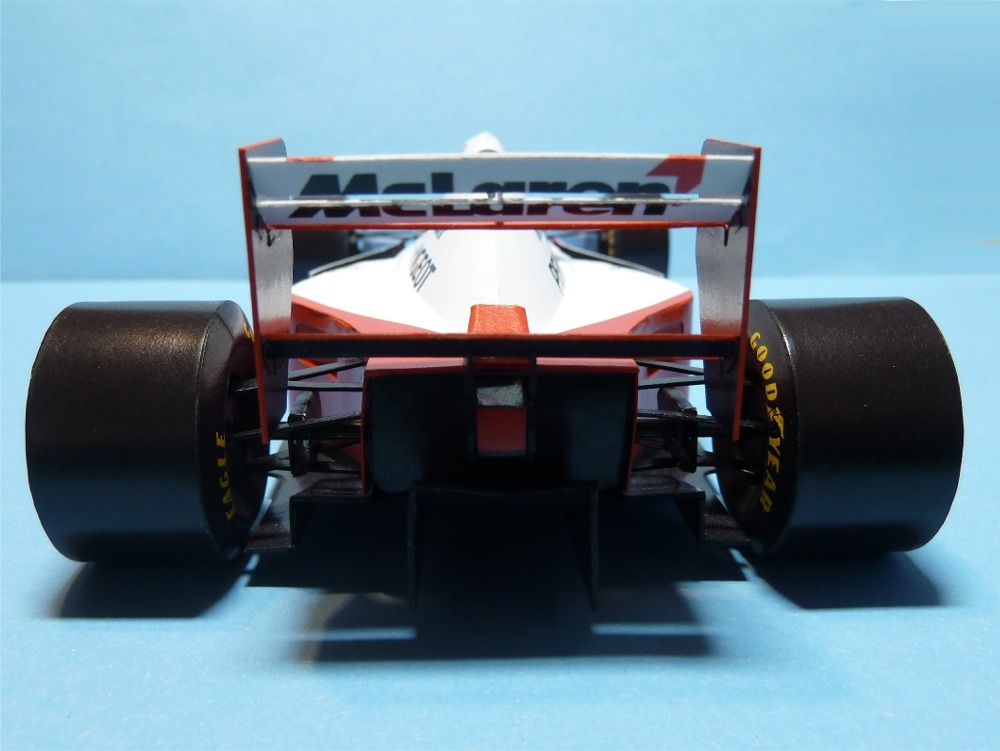 McLaren MP4/9 VC Francie ´94 (Plná velikost v novém okně) McLaren MP4/9 VC Francie ´94