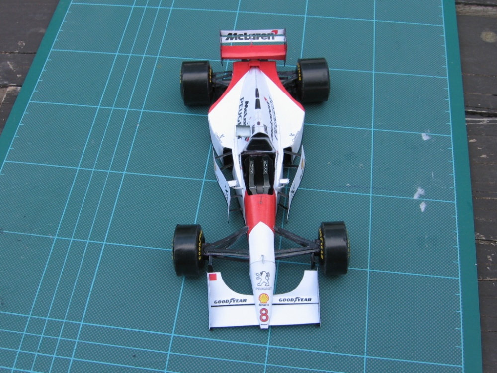 Mc Laren MP4/9 M.Brundle 1994 (Plná velikost v novém okně) Mc Laren MP4/9 M.Brundle 1994