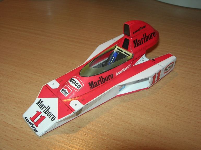McLaren M23 - 1976 (Plná velikost v novém okně) McLaren M23 - 1976