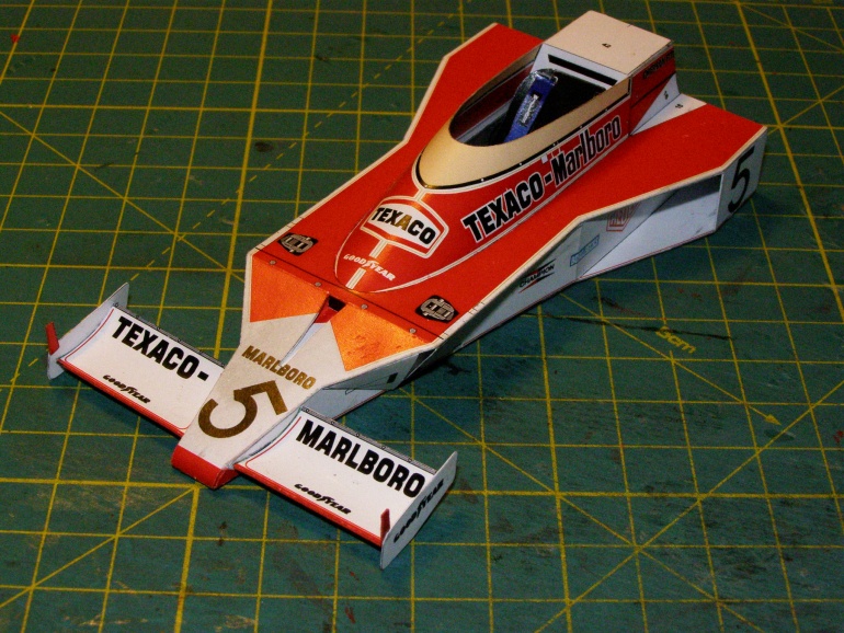 McLaren M23 (Plná velikost v novém okně) McLaren M23