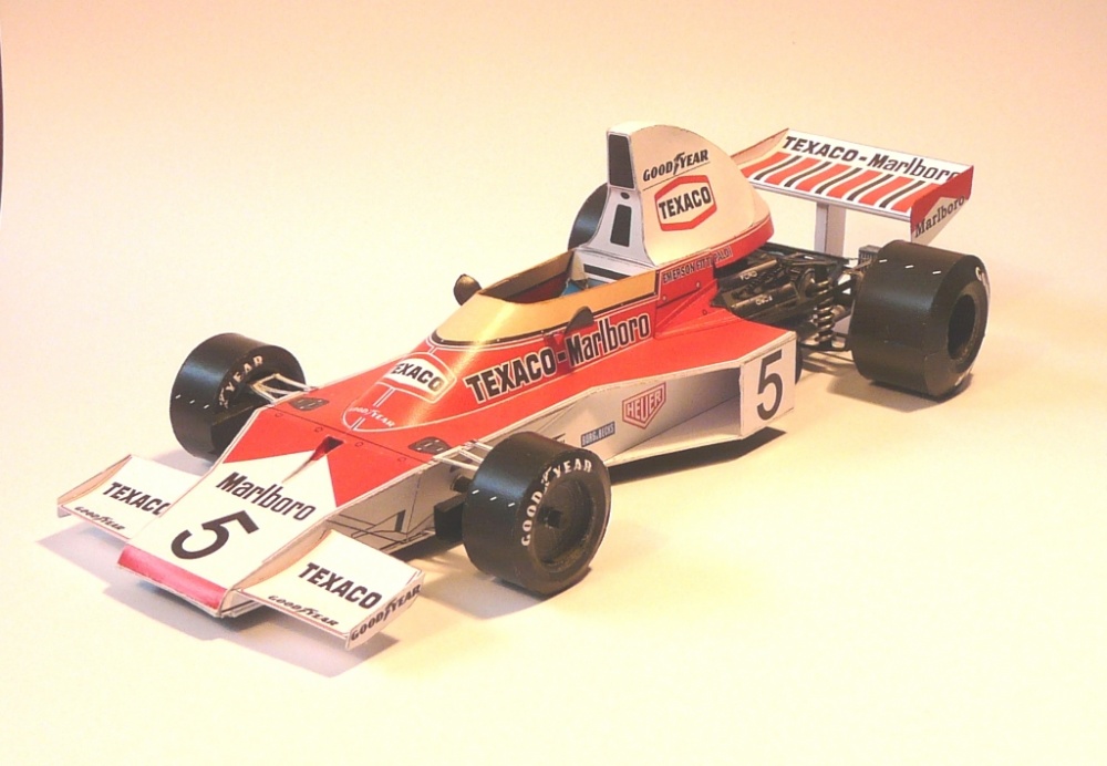 McLaren M23, 1974 E. Fittipaldi (Plná velikost v novém okně) McLaren M23, 1974 E. Fittipaldi