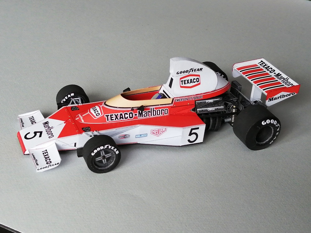 McLaren M23, 1974 E. Fittipaldi (Plná velikost v novém okně) McLaren M23, 1974 E. Fittipaldi