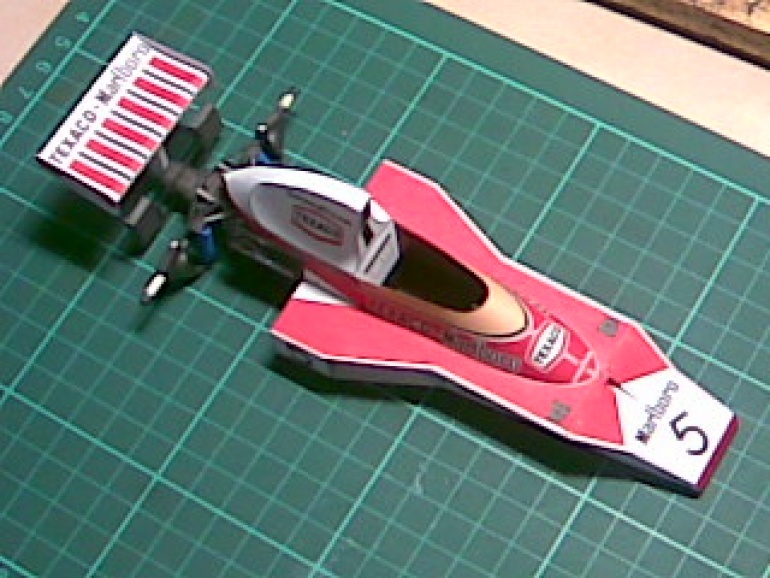 McLaren M23 (Plná velikost v novém okně) McLaren M23