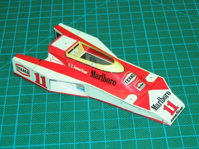 McLaren M23 (Plná velikost v novém okně) McLaren M23