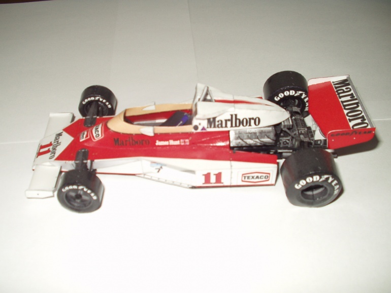 McLaren M23 (Pln� velikost v nov�m okn�) McLaren M23