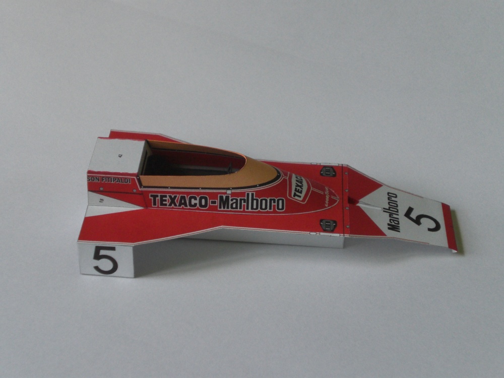 McLaren M23 (Plná velikost v novém okně) McLaren M23