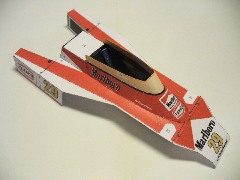 McLaren M23 Piquet GP Holland 78 (Plná velikost v novém okně) McLaren M23 Piquet GP Holland 78