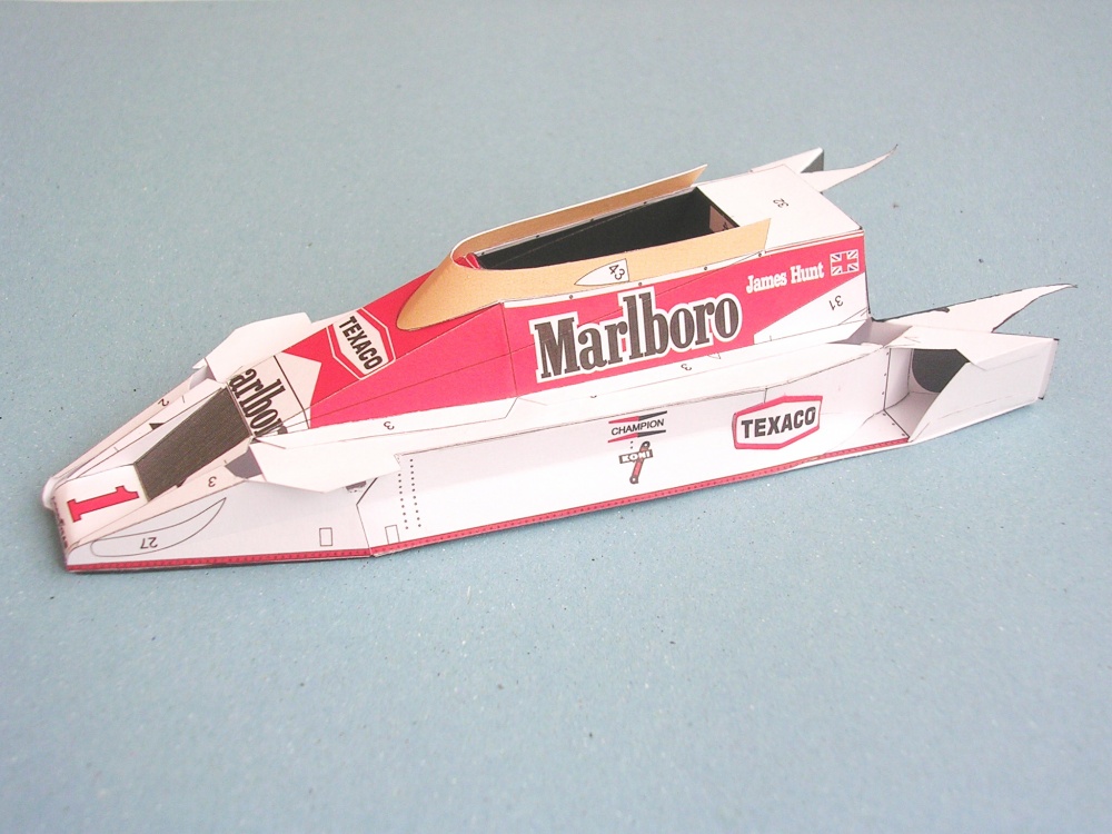 McLaren M26, 1977 James Hunt (Plná velikost v novém okně) McLaren M26, 1977 James Hunt