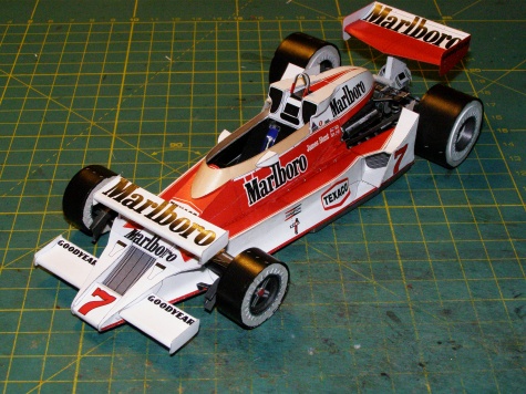 McLaren M26