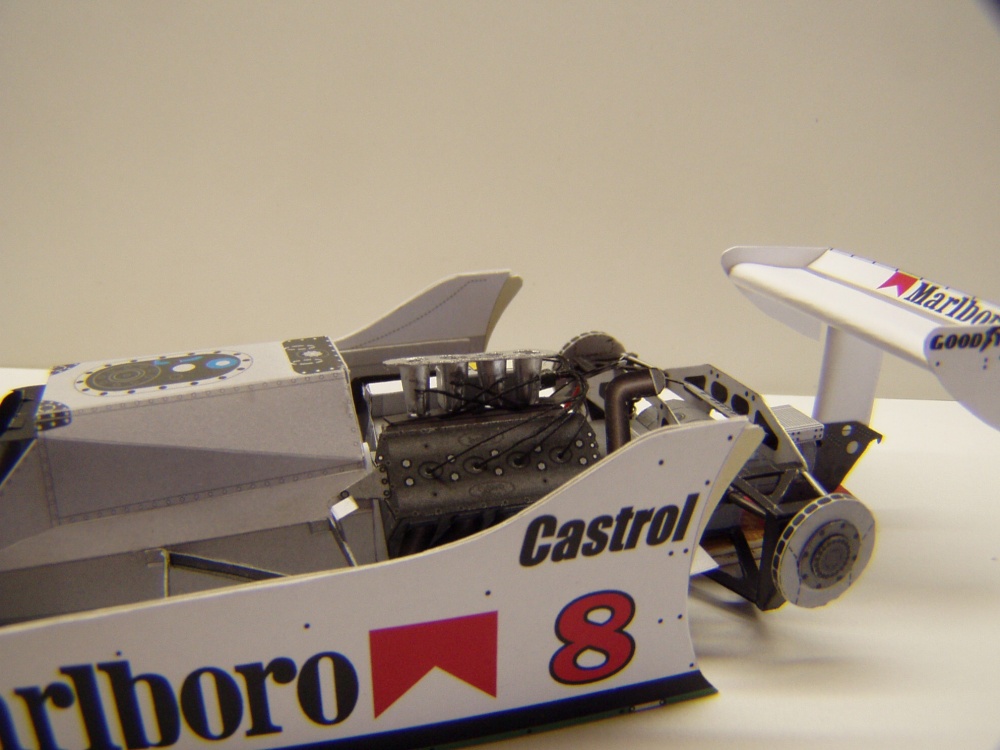 McLaren M30, 1980, A. Prost, GP Itálie (Plná velikost v novém okně) McLaren M30, 1980, A. Prost, GP Itálie