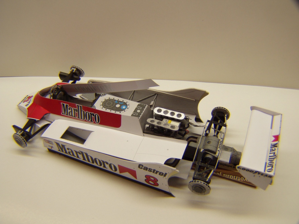 McLaren M30, 1980, A. Prost, GP Itálie (Plná velikost v novém okně) McLaren M30, 1980, A. Prost, GP Itálie