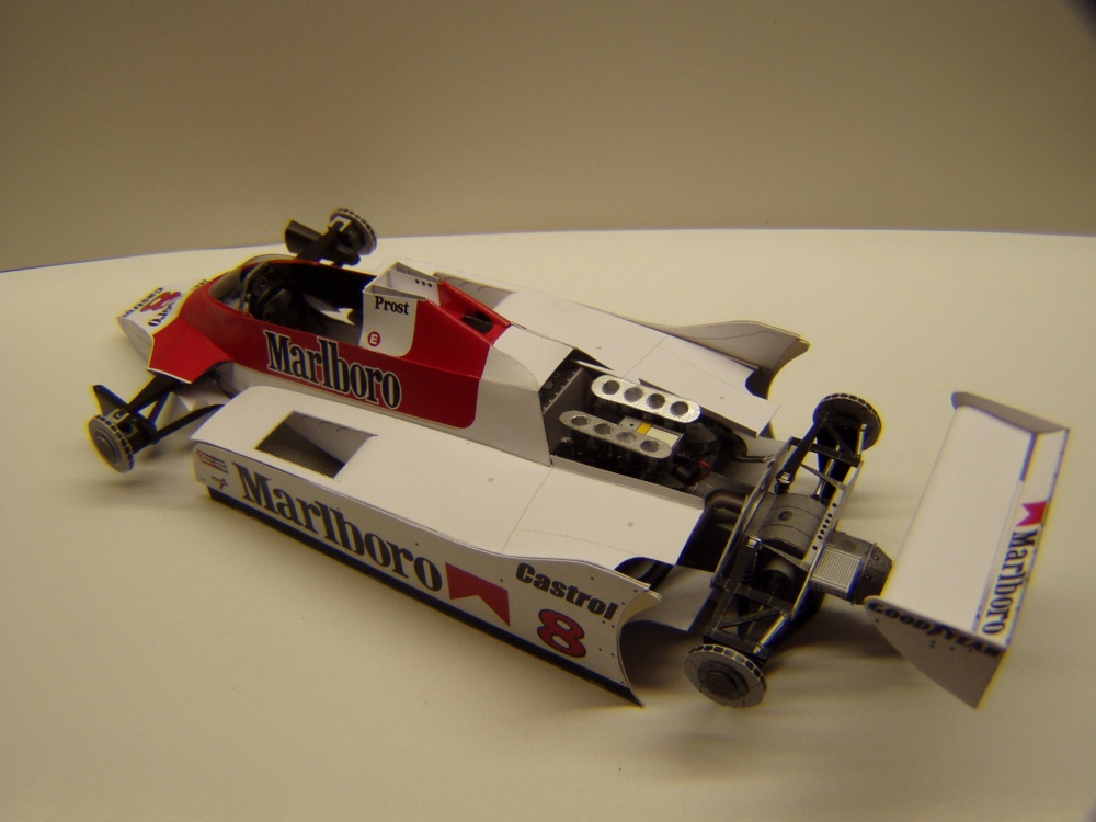 McLaren M30, 1980, A. Prost, GP Itálie (Plná velikost v novém okně) McLaren M30, 1980, A. Prost, GP Itálie