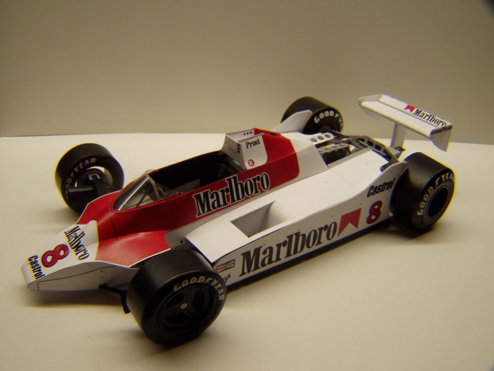 McLaren M30, 1980, A. Prost, GP Itálie (Plná velikost v novém okně) McLaren M30, 1980, A. Prost, GP Itálie