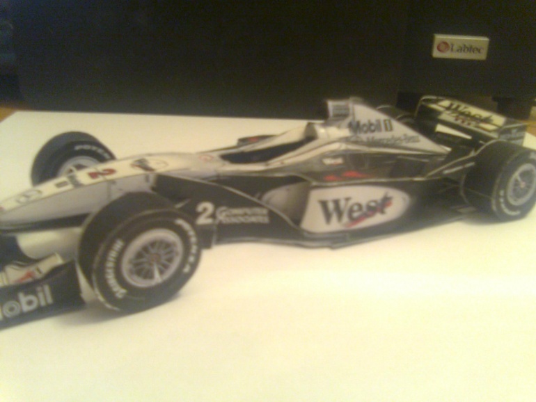 McLaren-Mercedes MP4-15 r.2000 (Pln� velikost v nov�m okn�) McLaren-Mercedes MP4-15 r.2000