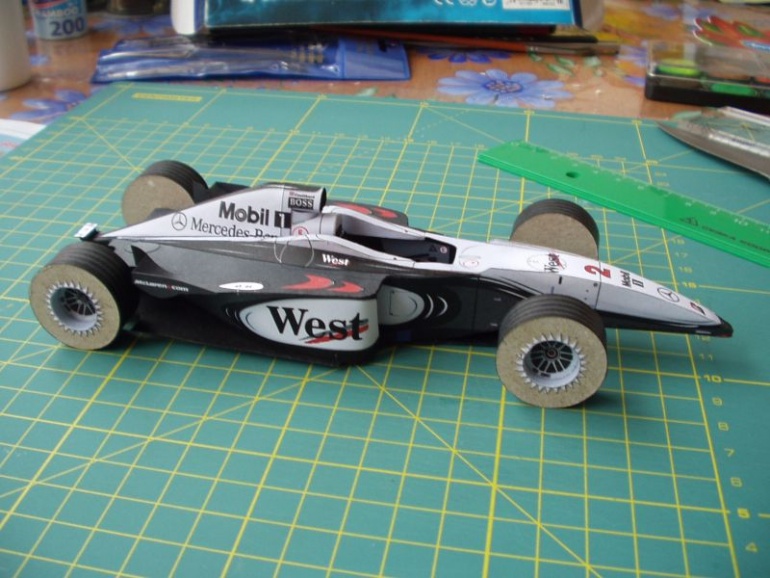 McLaren Mercedes MP4-15 (Plná velikost v novém okně) McLaren Mercedes MP4-15