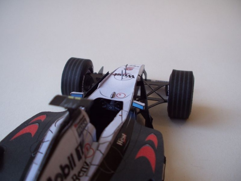McLaren Mercedes MP4-15 (Plná velikost v novém okně) McLaren Mercedes MP4-15