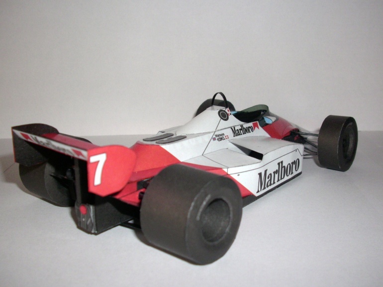 McLaren MP 4-1 C FORD (Plná velikost v novém okně) McLaren MP 4-1 C FORD